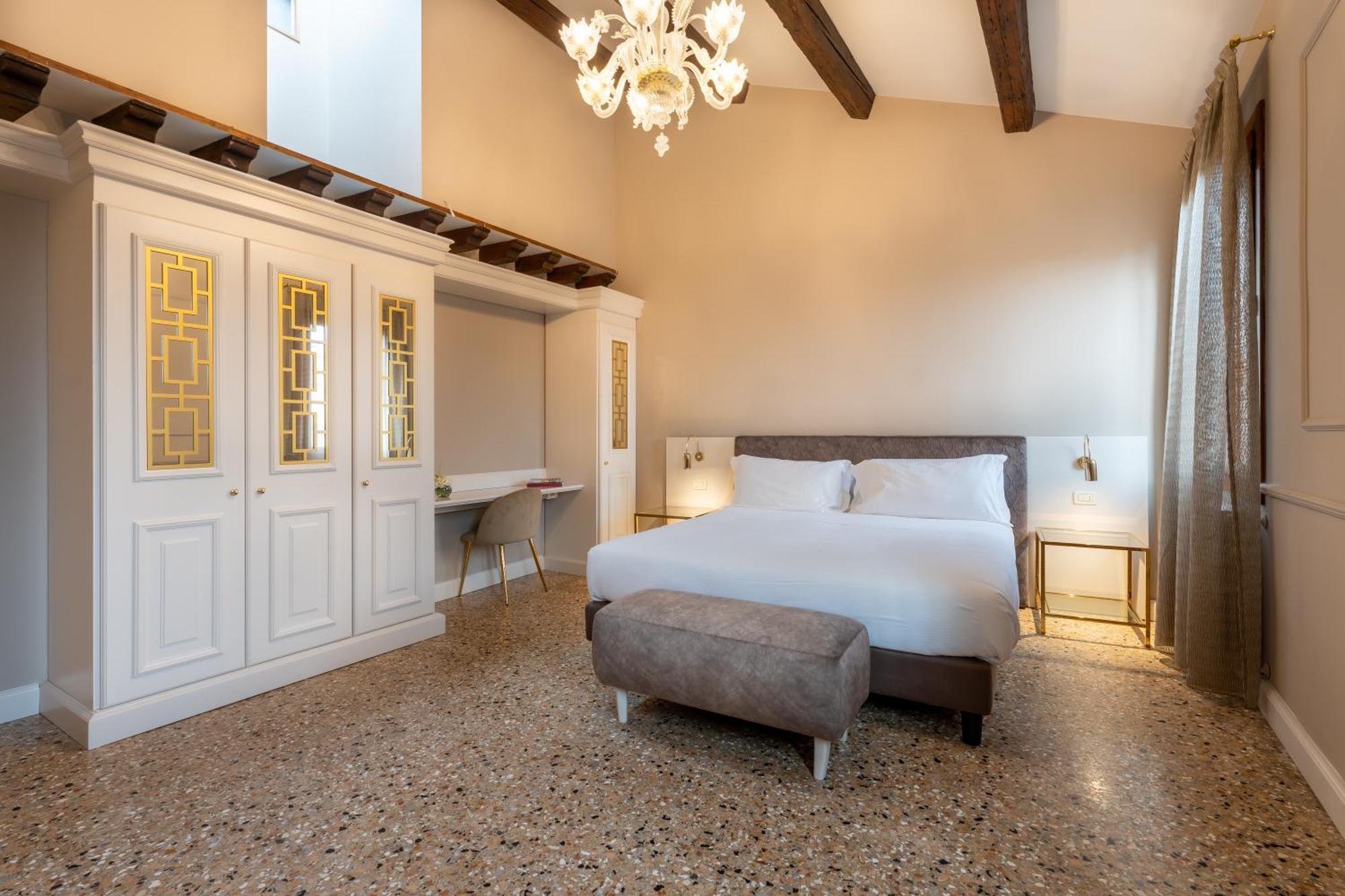 San Vio Palace Luxury Apartments Veneza Exterior foto
