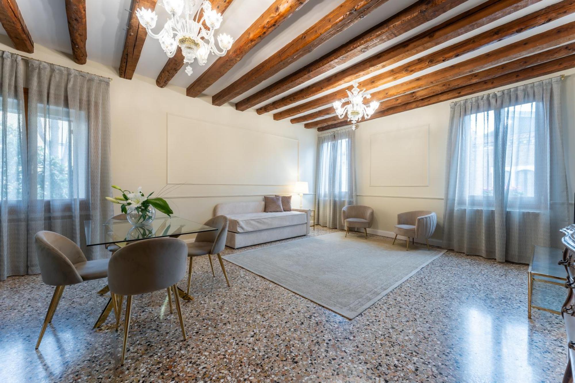 San Vio Palace Luxury Apartments Veneza Exterior foto