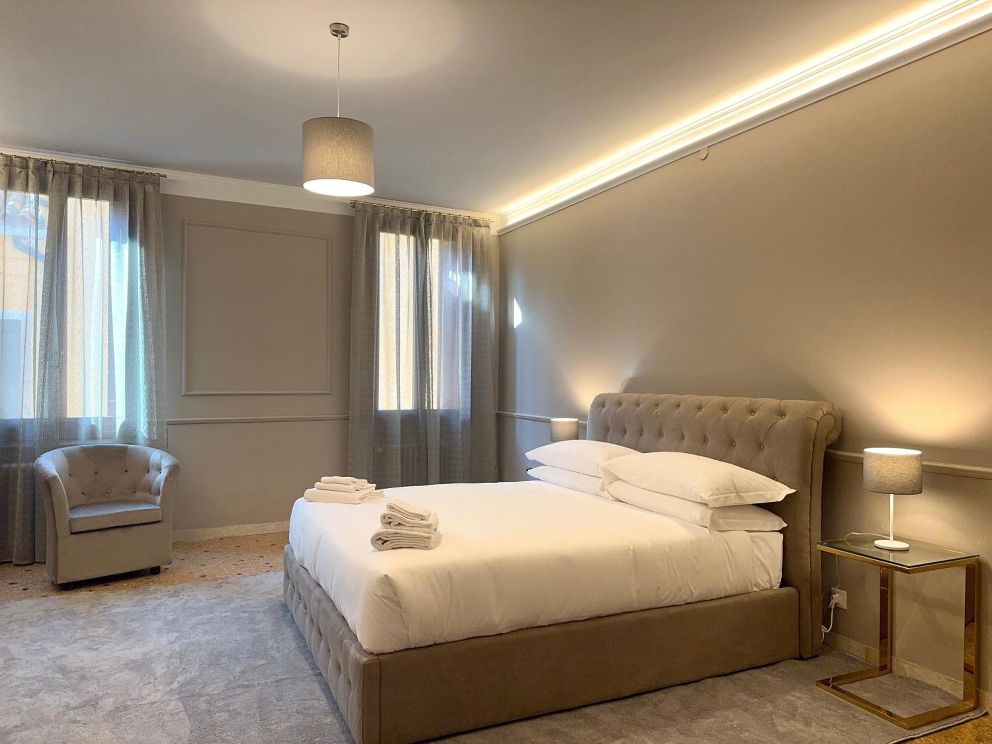 San Vio Palace Luxury Apartments Veneza Exterior foto