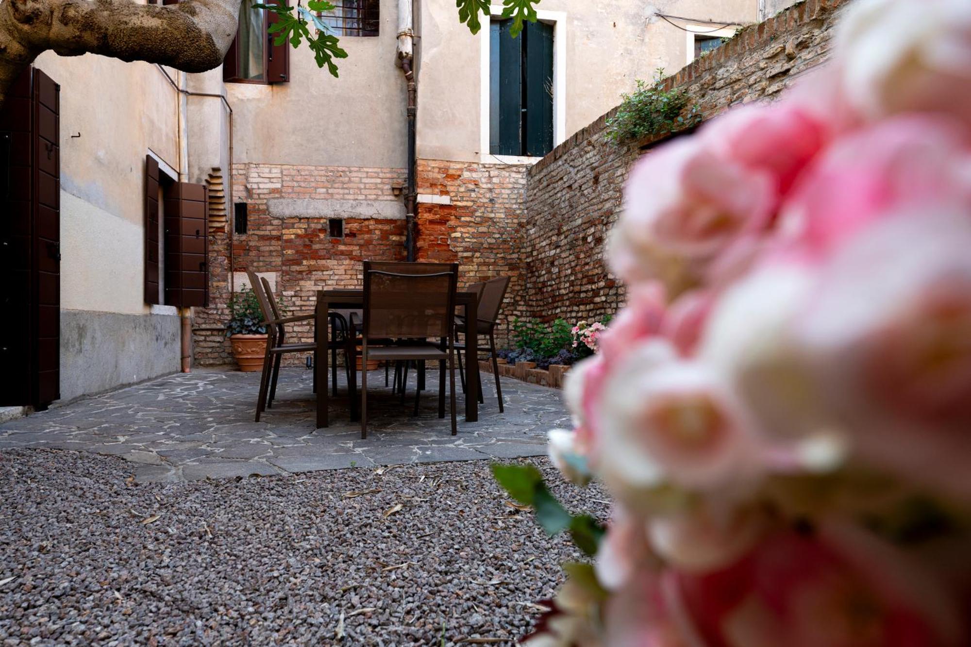 San Vio Palace Luxury Apartments Veneza Exterior foto