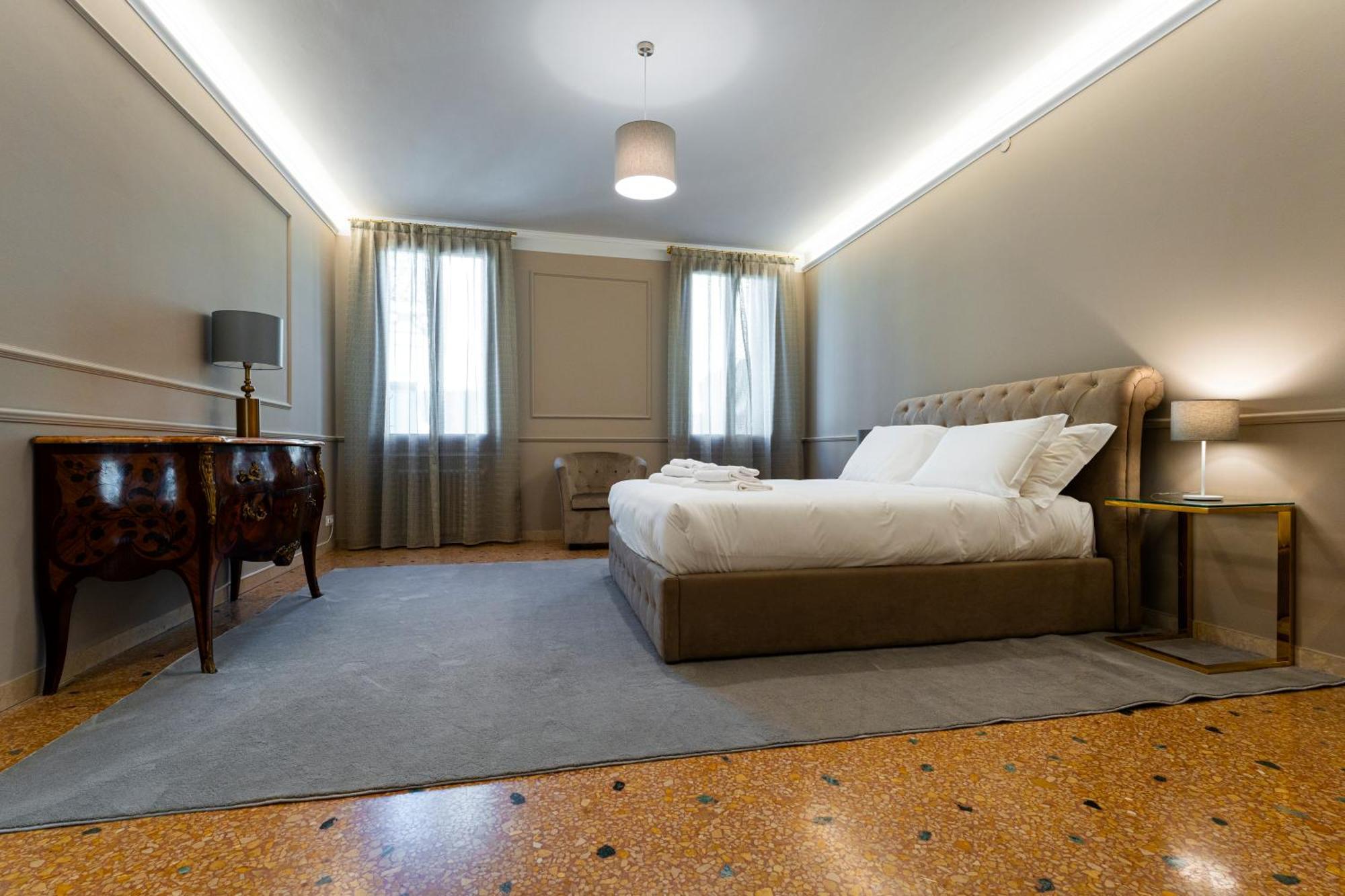 San Vio Palace Luxury Apartments Veneza Exterior foto